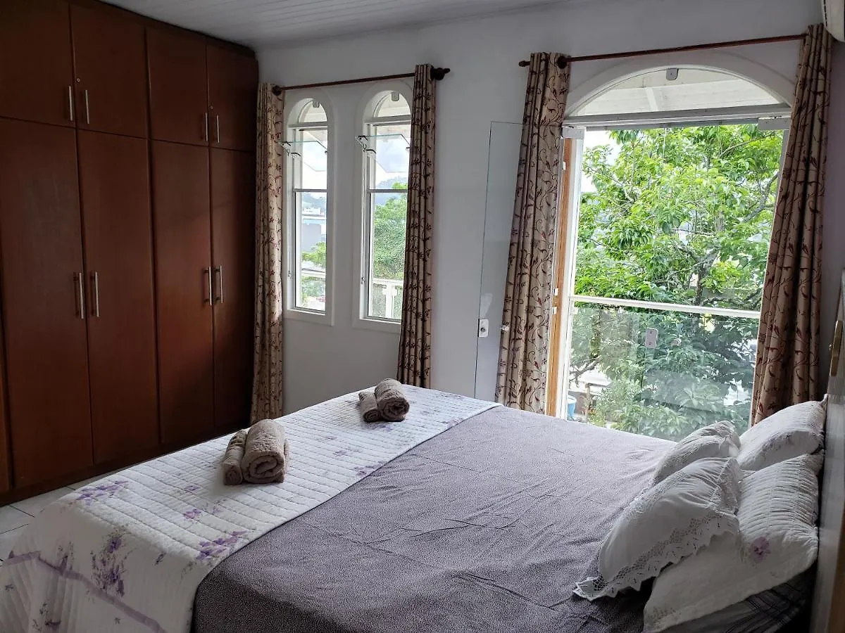 Quarto em Acomodações Particulares Hostel Equilíbrio Florianópolis Brasil
